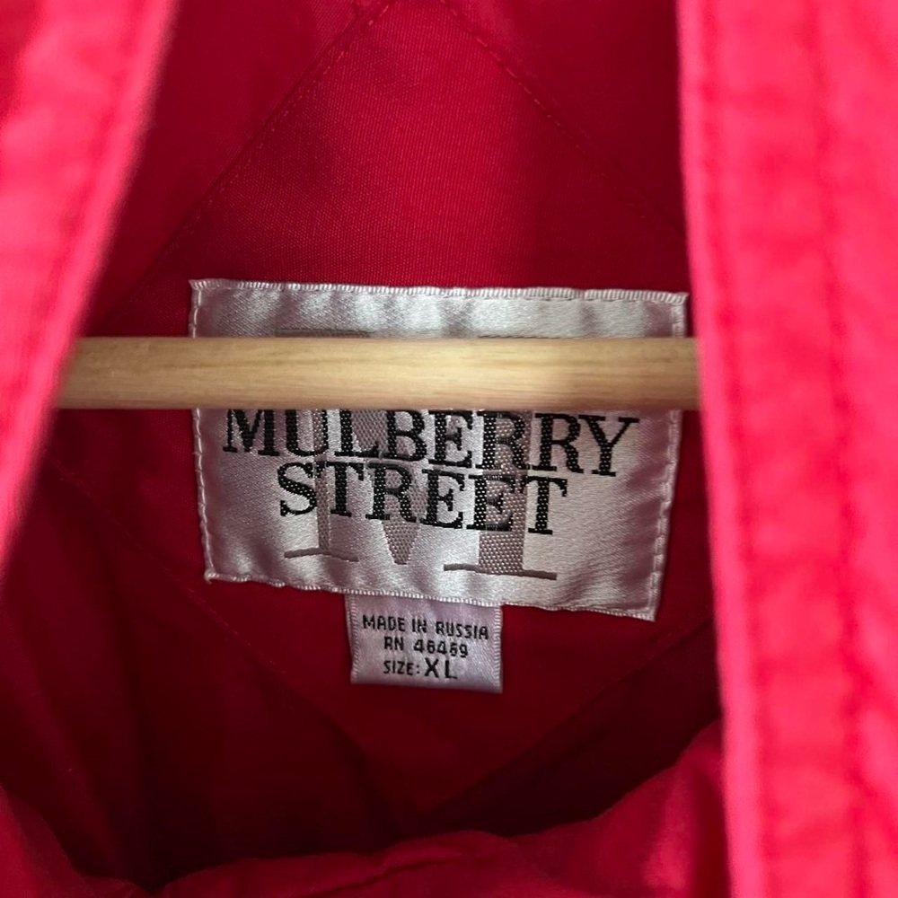 Red Jacket - Picture 5 of 8